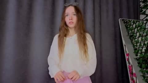 Polly online show from 10.16.25