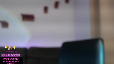 Snapshot of velvetcrystal chatting on 05.15.26 Crystal PVT OPEN online show from 05.15.26