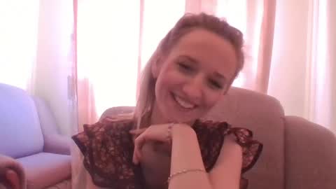 velvetintuition online show from 05.05.26