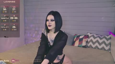 Snapshot of velvetrixx chatting on 11.05.25 velvetrixx online show from 11.05.25