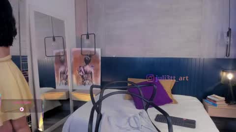 Snapshot of velvettease_ chatting on 05.15.26 velvettease_ online show from 05.15.26