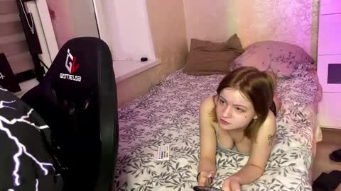 Lasly online show from 04.10.26