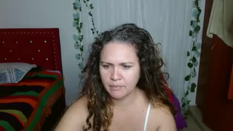 Snapshot of venecasexy44 chatting on 05.19.26 venecasexy44 online show from 05.19.26
