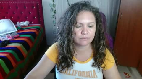 Snapshot of venecasexy44 chatting on 05.19.26 venecasexy44 online show from 05.19.26
