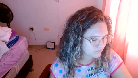 Snapshot of venecasexy44 chatting on 05.26.26 venecasexy44 online show from 05.26.26