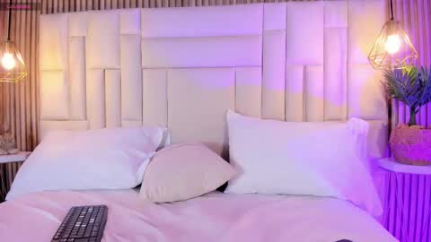 Snapshot of venezsofia chatting on 02.13.26 venez sofia online show from 02.13.26