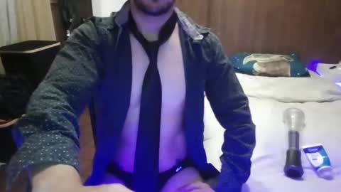 Snapshot of venezuelan420 chatting on 10.29.25 venezuelan420 online show from 10.29.25