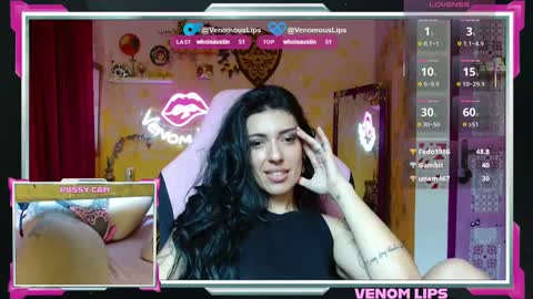 Snapshot of venomouslips chatting on 10.13.25 VenomLips online show from 10.13.25