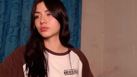 Snapshot of venus_art11 chatting on 12.27.24 venus_art11 online show from 12.27.24