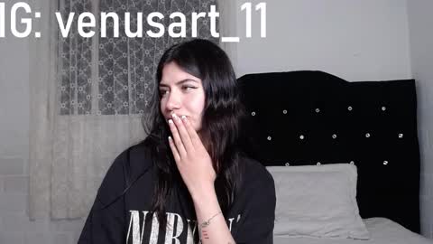 Snapshot of venus_art11 chatting on 12.29.24 venus_art11 online show from 12.29.24