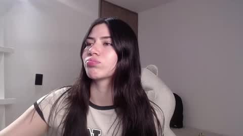 Snapshot of venus_art11 chatting on 02.25.25 venus_art11 online show from 02.25.25