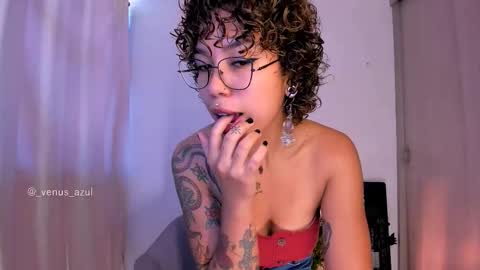 Snapshot of venus_azul chatting on 10.09.25 JulietaIndependent Model venus azul online show from 10.09.25
