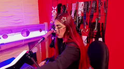 VENUS online show from 02.25.26