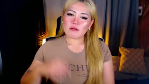 Snapshot of venus_colly chatting on 07.07.26 I am Colly Your mystery girl online show from 07.07.26