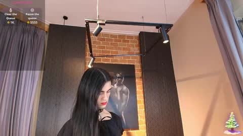 VENUS online show from 01.15.25