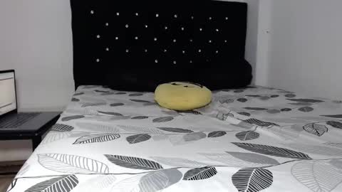 venus_menoza online show from 10.14.25