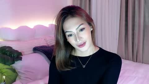 Snapshot of venus_sunrise07xx chatting on 02.20.26 Venus Sunrise Bombshell online show from 02.20.26