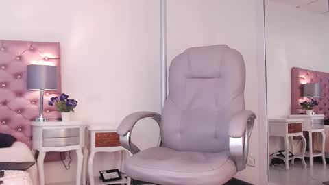 Venus  online show from 12.20.25