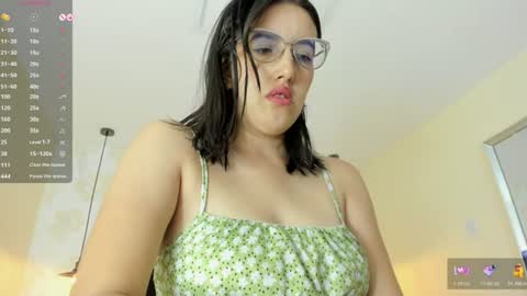 Snapshot of venusgreys1 chatting on 06.27.26 VENUS online show from 06.27.26