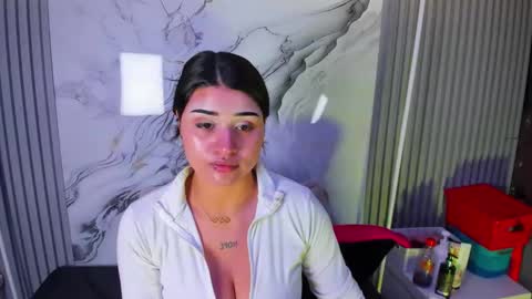 Venusowen  online show from 05.12.26