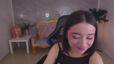 Snapshot of venuss09_s chatting on 11.25.25 venuss online show from 11.25.25