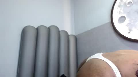 venuss_03 online show from 10.12.25