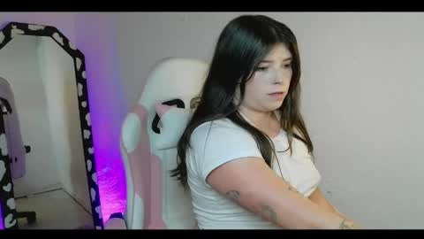 Venuss  online show from 04.17.26