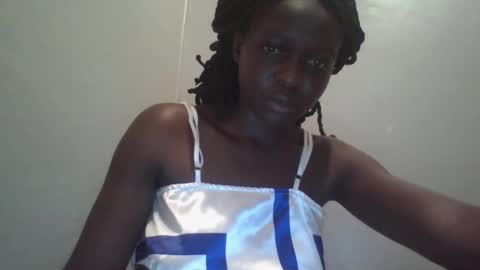 Snapshot of vera_bright chatting on 02.19.25 vera_bright online show from 02.19.25