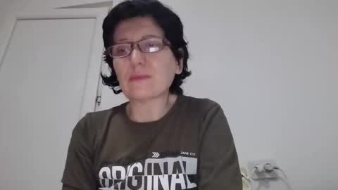 Snapshot of vera_elle chatting on 11.26.25 Vera online show from 11.26.25