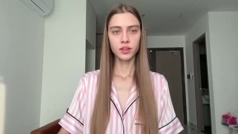 Snapshot of verablanc chatting on 04.24.26 verablanc online show from 04.24.26