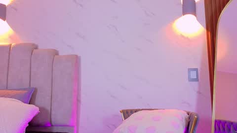 Verah Fox online show from 11.24.25