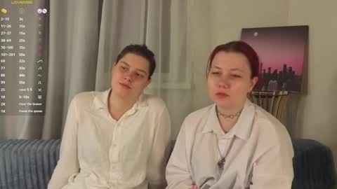 Snapshot of verenamalasky chatting on 10.11.25 Kate and Anna online show from 10.11.25