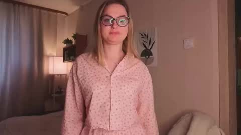 Veronica online show from 10.04.25