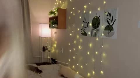 Veronica online show from 12.14.25