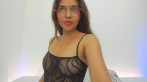 Veronica online show from 04.20.26