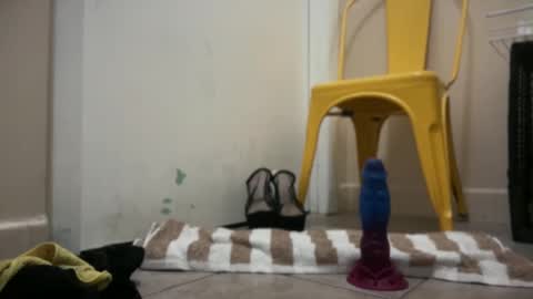 Snapshot of verona365 chatting on 02.24.25 Hmartinez365 online show from 02.24.25