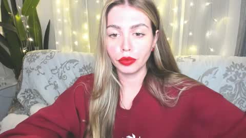 Snapshot of veronarolls chatting on 02.28.26 Lolitalolz online show from 02.28.26
