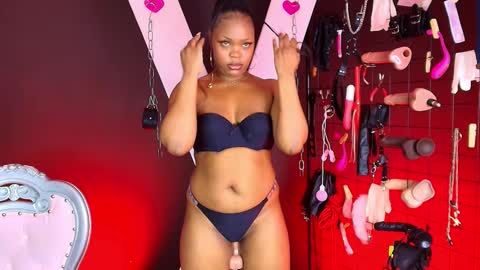 Snapshot of veronica_bdsm chatting on 11.18.25 veronica_bdsm online show from 11.18.25