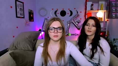 Snapshot of veronica_bubble chatting on 02.12.26 Ronni online show from 02.12.26