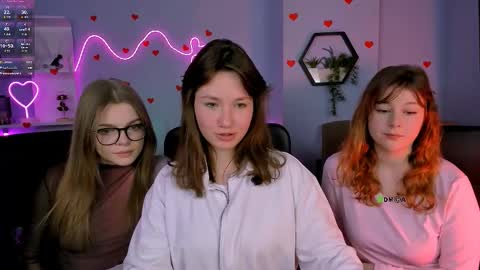 Snapshot of veronica_bubble chatting on 02.18.26 Ronni online show from 02.18.26