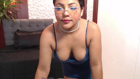 VERONICA online show from 04.10.26