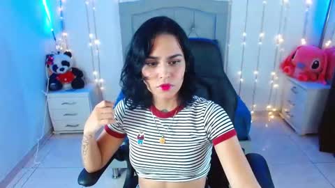 Snapshot of veronica_luar chatting on 09.29.25 veronica_luar online show from 09.29.25
