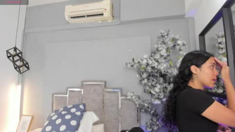 veronicacarper online show from 04.04.26