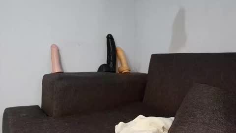 Snapshot of veronicaredonda chatting on 10.04.25 veronicaredonda online show from 10.04.25