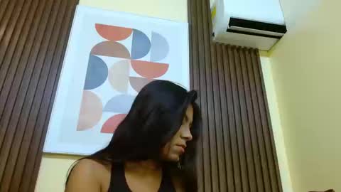 Snapshot of veronicarobles chatting on 09.10.25 Veronica Robles online show from 09.10.25