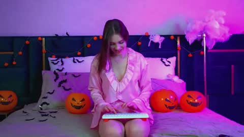 Veronica online show from 10.22.25