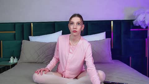 Veronica online show from 11.26.25