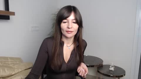 Snapshot of veronik_shy chatting on 11.24.25 veronik_shy online show from 11.24.25