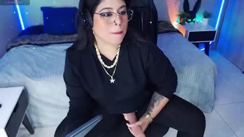 Miss Veronika online show from 01.16.25