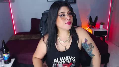 Miss Veronika online show from 01.25.25